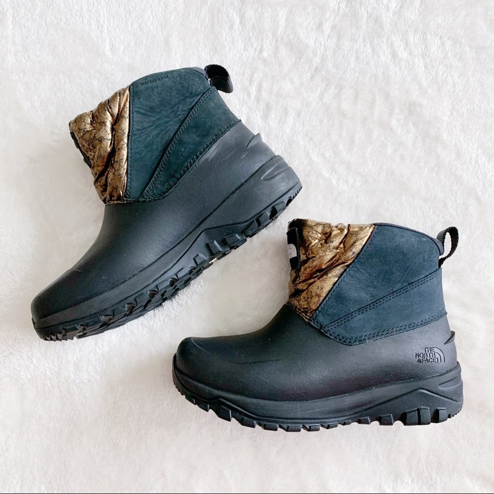 Brand New the North Face Yokiona Ankle Boots​​